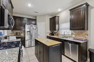 1108 Central Village Dr, Denton, TX 76210 - Photo 6