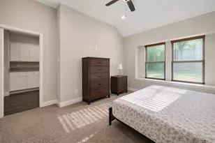 411 N Dwight Ave, Dallas, TX 75211 - Photo 10