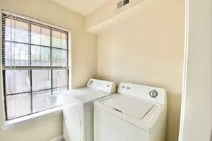 8001C Rothington Rd, Dallas, TX 75227 - Photo 10