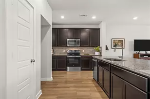 11313 Celestial Ct, Waco, TX 76655 - Photo 10