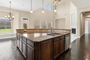 4136 Choctaw Dr, Carrollton, TX 75010 - Photo 8