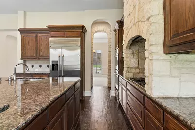 4136 Choctaw Drive, Carrollton, TX 75010 - Photo 8
