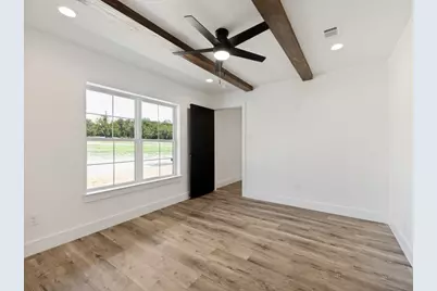 271 Rolling Ranch Boulevard, Alvord, TX 76225 - Photo 6