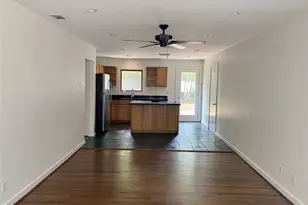 425 Bondstone Dr, Dallas, TX 75218 - Photo 2