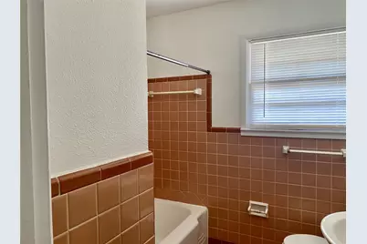 425 Bondstone Drive, Dallas, TX 75218 - Photo 8