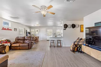 3804 Sandy Beach Drive, Granbury, TX 76049 - Photo 6
