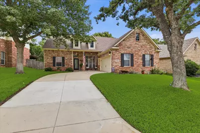 523 Clancy Lane, Lake Dallas, TX 75065 - Photo 2