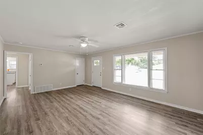 609 N Norma Drive, Lacy Lakeview, TX 76705 - Photo 12