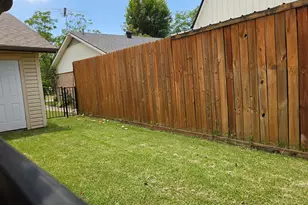 2217 Homestead Pl, Garland, TX 75044 - Photo 18