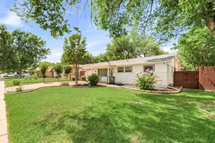 2417 Muret St, Irving, TX 75062 - Photo 2
