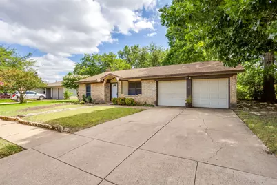241 Suzanne Terrace, Burleson, TX 76028 - Photo 2