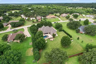 2313 Sandstone Ct, Burleson, TX 76028 - Photo 40