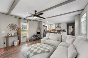 421 S Garitty St, Frost, TX 76641 - Photo 8