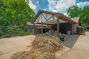 1404 Paisley Dr, Arlington, TX 76015 - Photo 10