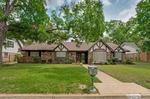 1404 Paisley Dr, Arlington, TX 76015 - Photo 1