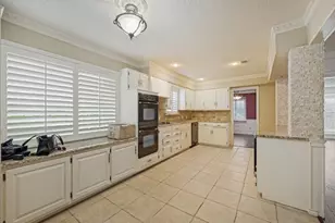 1404 Paisley Dr, Arlington, TX 76015 - Photo 6
