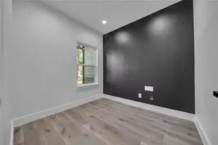 2230 Garden Dr, Dallas, TX 75215 - Photo 16