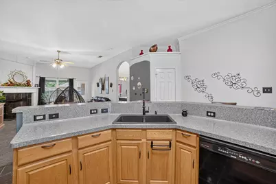 909 Trinity Drive, Lancaster, TX 75146 - Photo 14