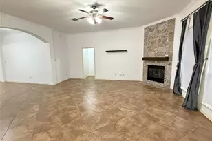 5852 Windy Meadow Ln, Grand Prairie, TX 75052 - Photo 12