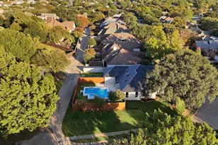 1913 Crockett Cir, Irving, TX 75038 - Photo 36