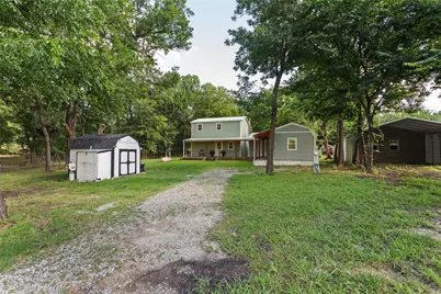 108 Blue Moon Court, Springtown, TX 76082 - Photo 32