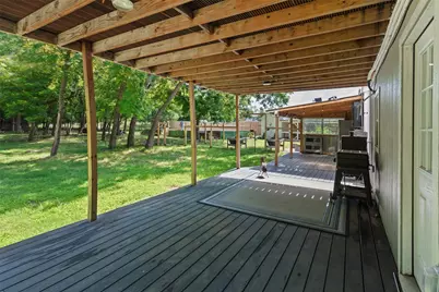 108 Blue Moon Court, Springtown, TX 76082 - Photo 22