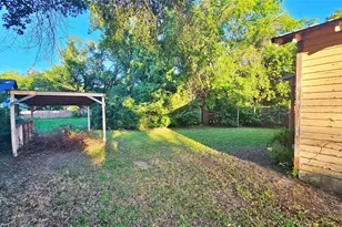 300 Carter St, Sulphur Springs, TX 75482 - Photo 4