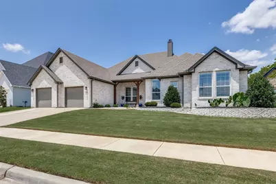 1348 Silent Springs Drive, Fort Worth, TX 76052 - Photo 2