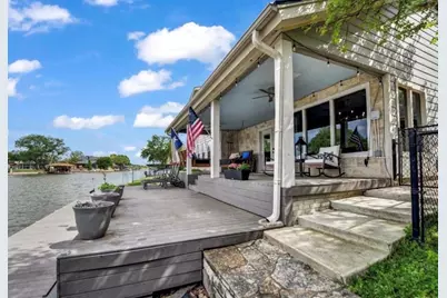 608 Casas Del Norte Court, Granbury, TX 76049 - Photo 2