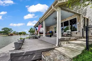 608 Casas Del Norte Ct, Granbury, TX 76049 - Photo 2