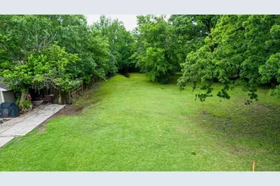 209 E College Street, Sherman, TX 75090 - Photo 14