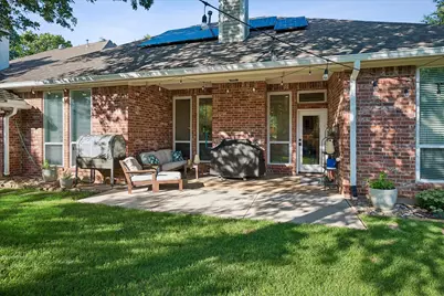 2701 Hidden Lake Drive, Grapevine, TX 76051 - Photo 24