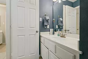1604 McGreg Ln, Carrollton, TX 75010 - Photo 24