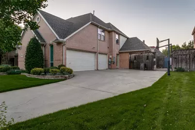 1604 McGreg Lane, Carrollton, TX 75010 - Photo 36