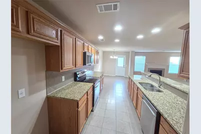 8304 Mossberg Drive, Arlington, TX 76002 - Photo 10
