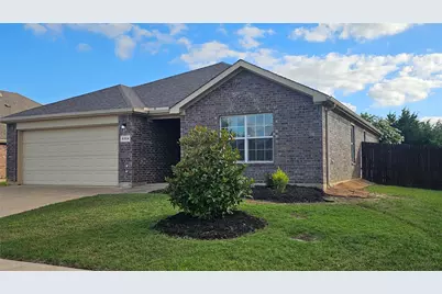 8304 Mossberg Drive, Arlington, TX 76002 - Photo 2