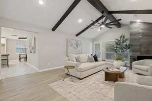 2104 Heather Hill Ln, Plano, TX 75075 - Photo 10