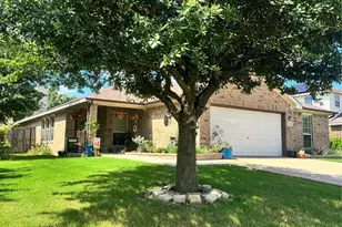 207 Southpeak Ln, Ponder, TX 76259 - Photo 2