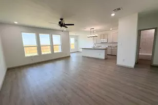 1011 Springview Ln, Mabank, TX 75147 - Photo 8