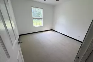 504 Morgan St, Cleburne, TX 76031 - Photo 10
