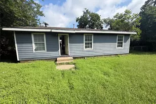 504 Morgan St, Cleburne, TX 76031 - Photo 14