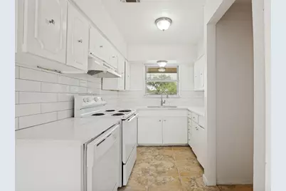 2524 Suffolk Lane, Lancaster, TX 75134 - Photo 12