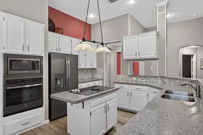 2112 Monticello Circle, Plano, TX 75075 - Photo 10