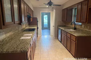 103 Red Bud Ct, Oak Leaf, TX 75154 - Photo 12