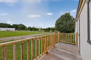 1661 E 2nd St, Cleburne, TX 76031 - Photo 10
