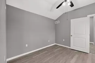 1661 E 2nd St, Cleburne, TX 76031 - Photo 18