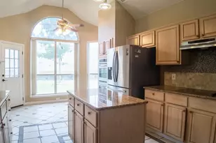 2420 Harpers Ferry Ct, Mesquite, TX 75181 - Photo 6