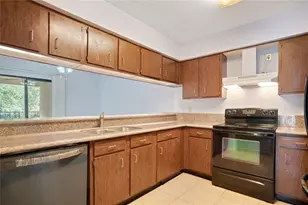 8100 Cambridge St, Houston, TX 77054 - Photo 8