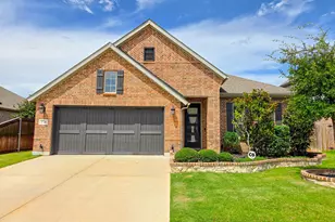 2724 Stadium View Dr, Fort Worth, TX 76118 - Photo 1