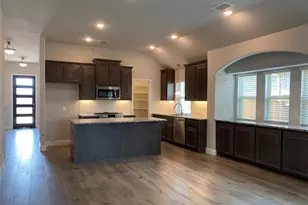 713 Smothermon Farm Rd, Little Elm, TX 75068 - Photo 4